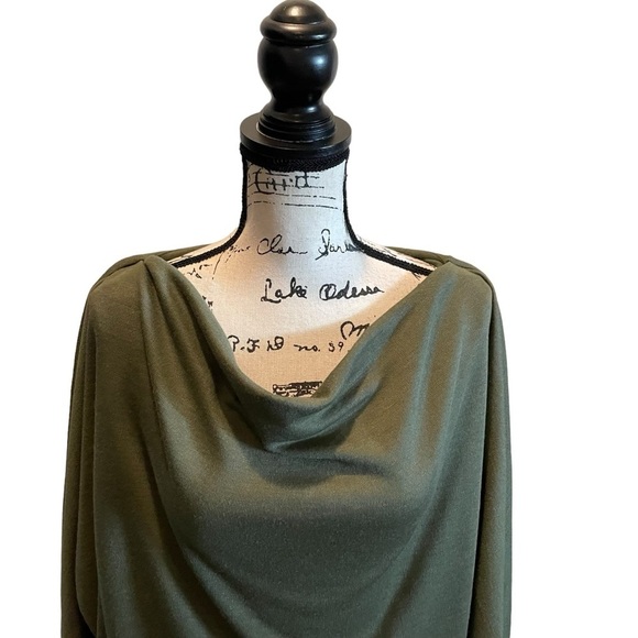 Banana Republic Dolman Long sleeve Knit Top Green Size XL Boat Neck NWT casual - Picture 2 of 9